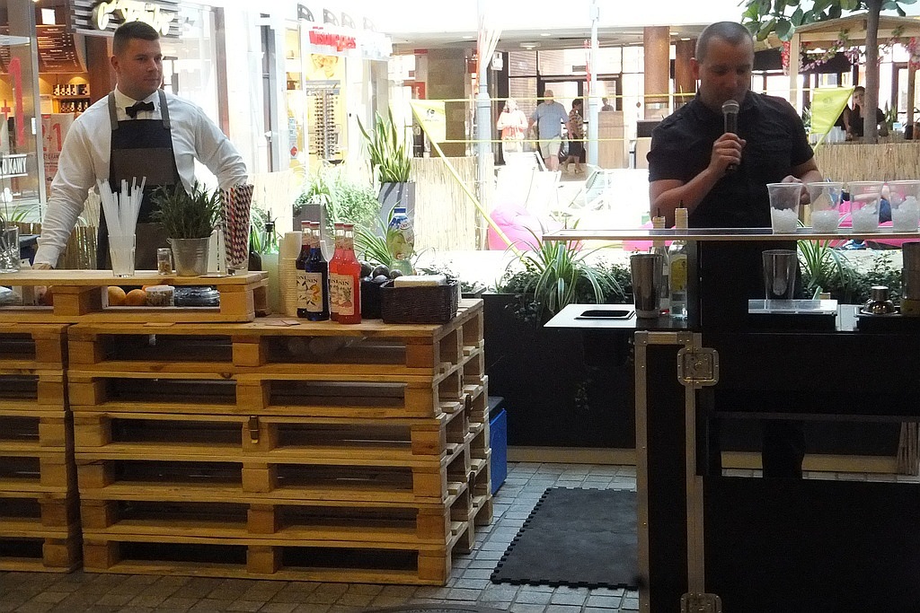 Pokaz barmański i degustacja drinków w Galerii Piastów
