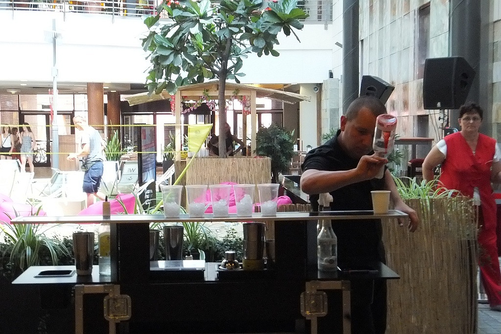 Pokaz barmański i degustacja drinków w Galerii Piastów