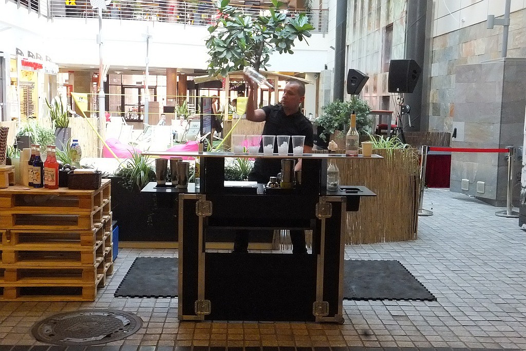 Pokaz barmański i degustacja drinków w Galerii Piastów