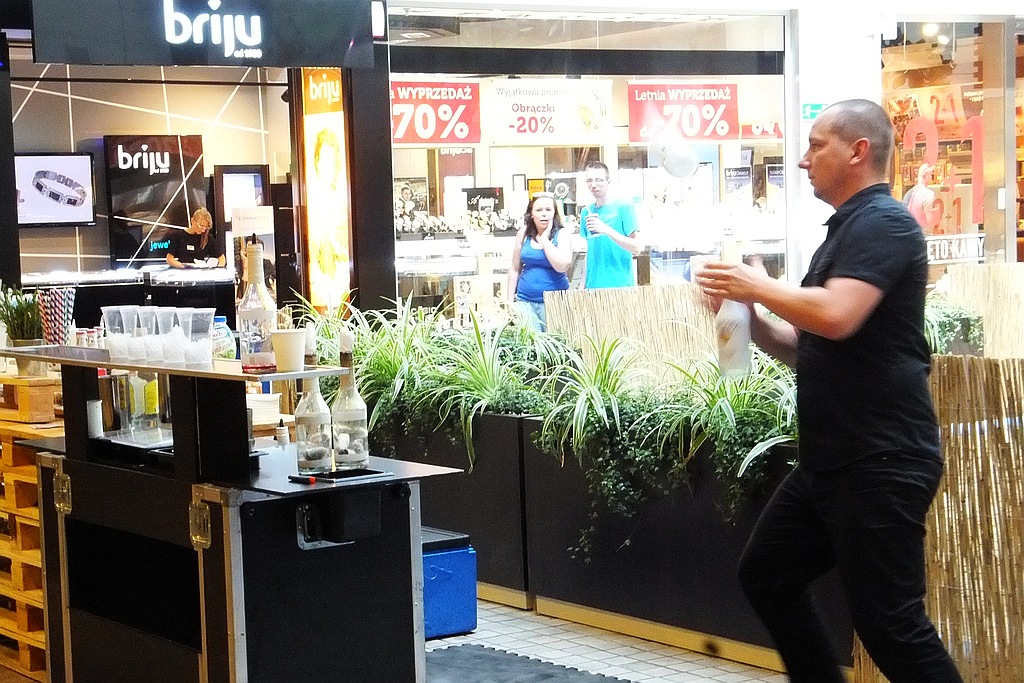 Pokaz barmański i degustacja drinków w Galerii Piastów