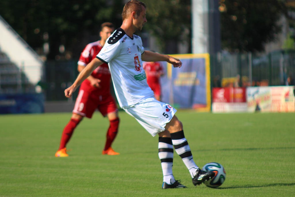 Miedź Legnica na remis z FC Hradec Kralove
