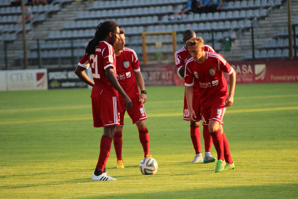 Miedź Legnica na remis z FC Hradec Kralove