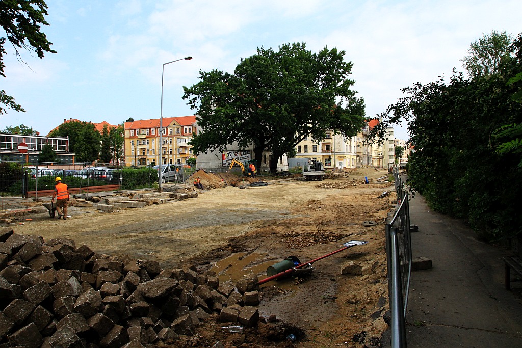 Remont Jaworzyńskiej. Są problemy i poślizg