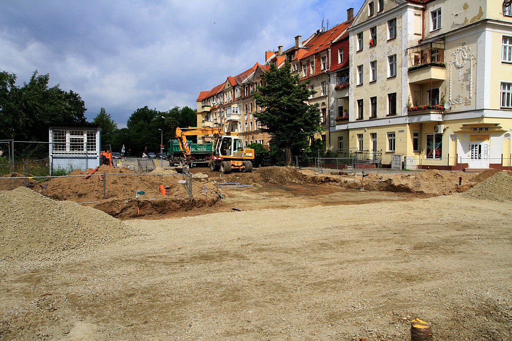 Remont Jaworzyńskiej. Są problemy i poślizg