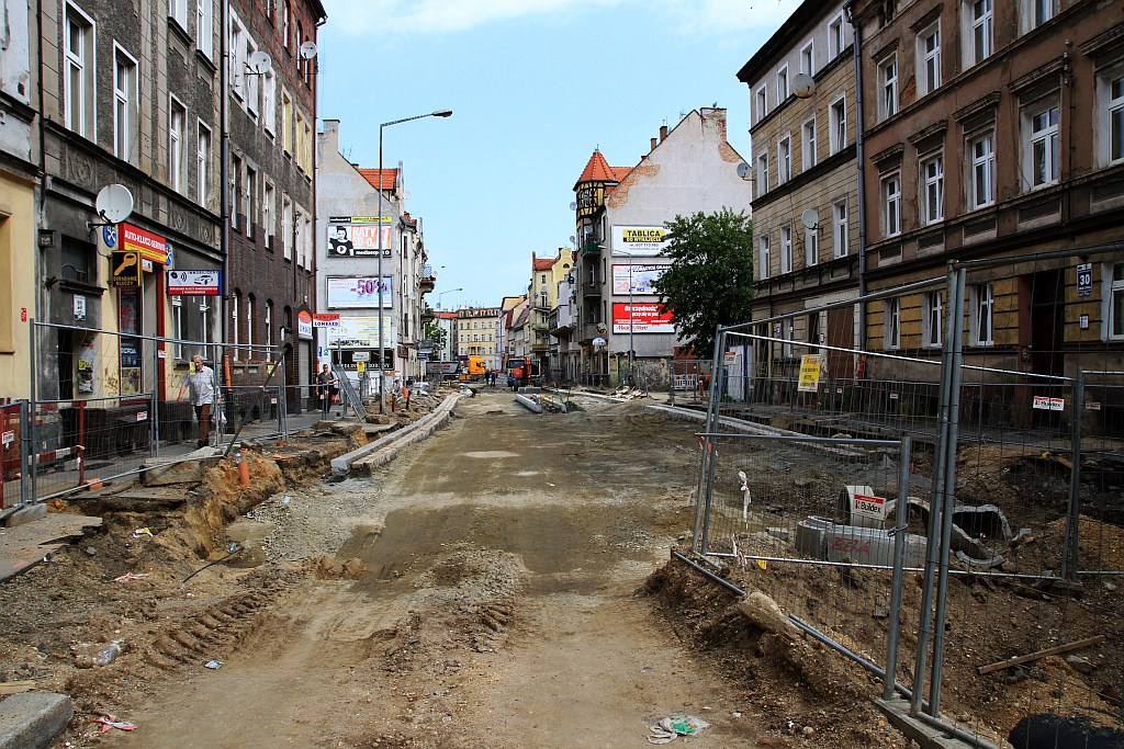 Remont Jaworzyńskiej. Są problemy i poślizg