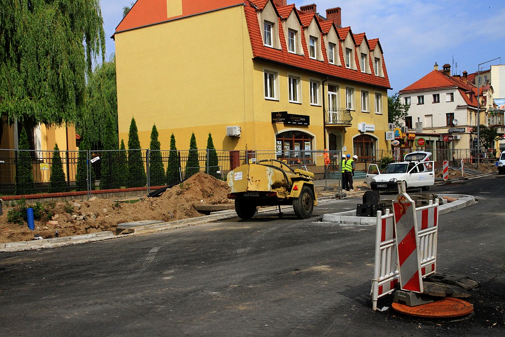 Remont Jaworzyńskiej. Są problemy i poślizg