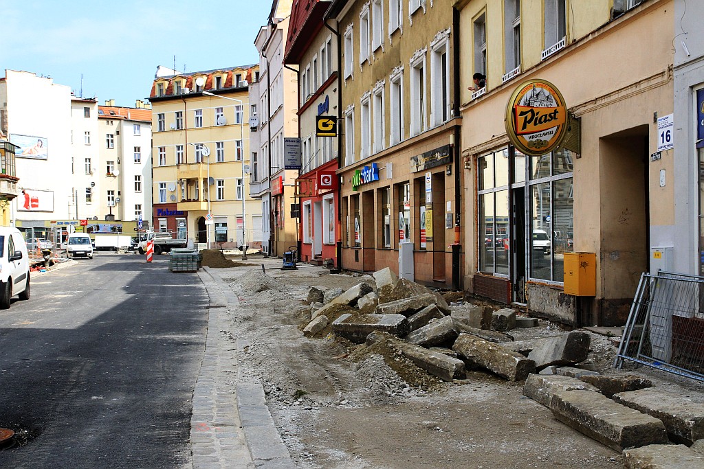 Remont Jaworzyńskiej. Są problemy i poślizg