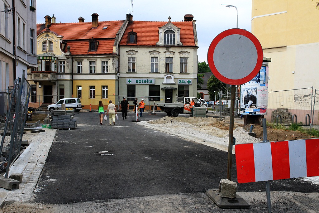 Remont Jaworzyńskiej. Są problemy i poślizg