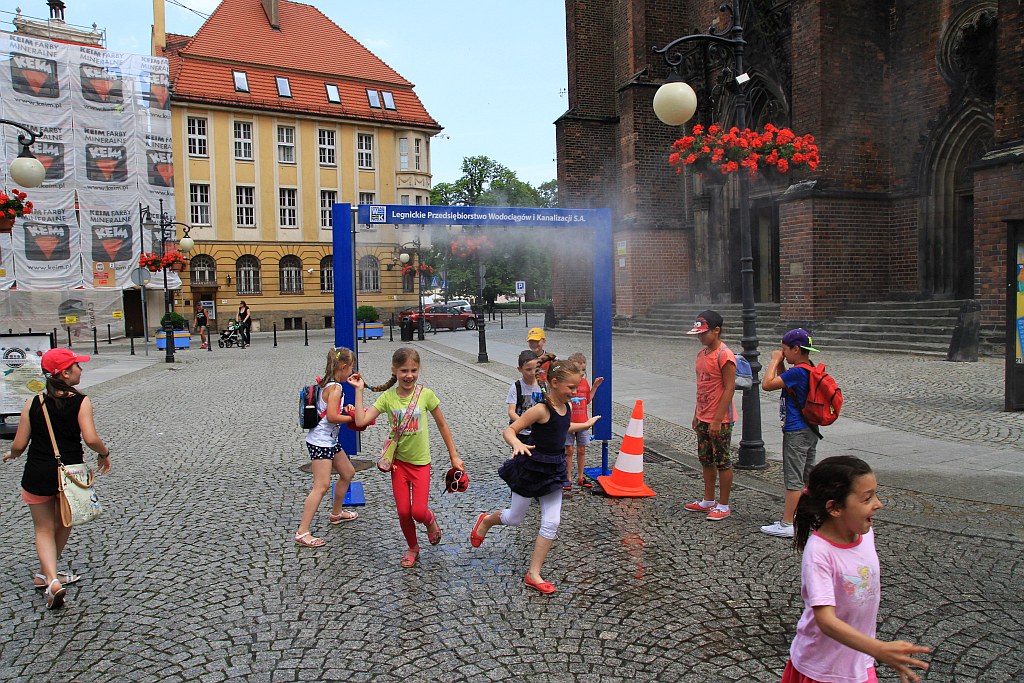 Wodociągi sprezentowały kurtyny wodne na NMP