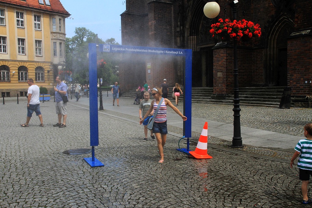 Wodociągi sprezentowały kurtyny wodne na NMP