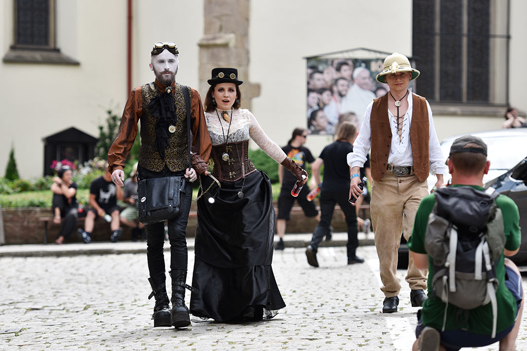 Festiwal dla fanów muzyki gotyckiej Castle Party 2015 w Bolkowie.