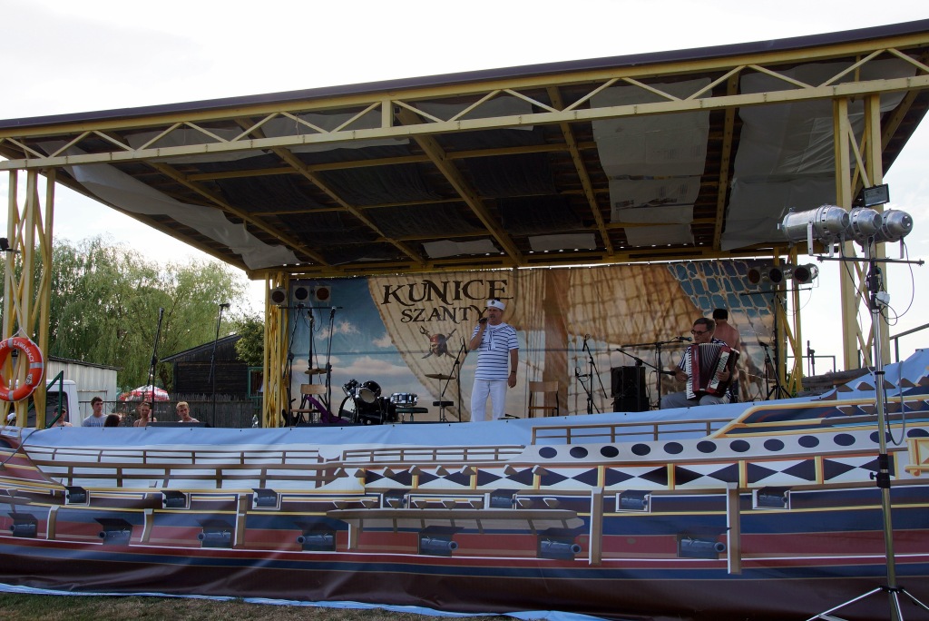 Szanty Kunice 2015. Na jeziorze fale, na scenie gwiazdy