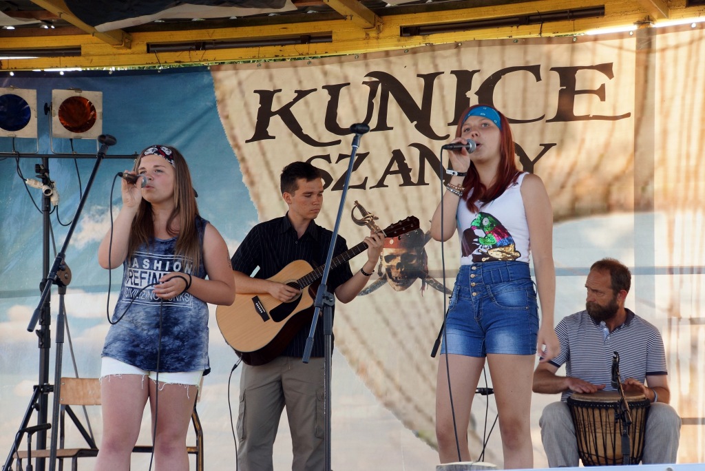 Szanty Kunice 2015. Na jeziorze fale, na scenie gwiazdy