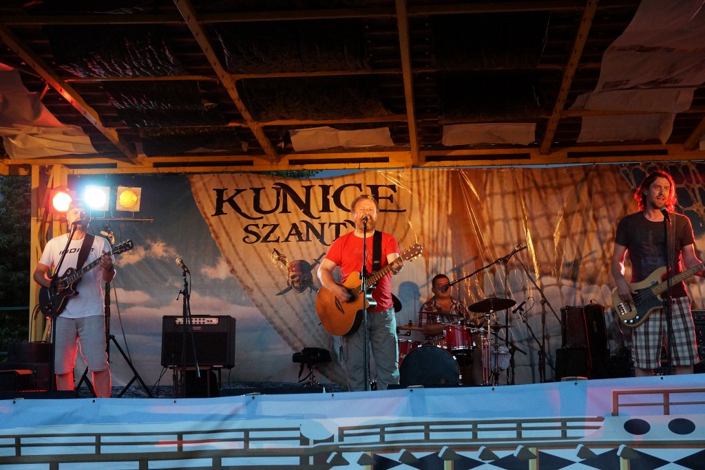 Szanty Kunice 2015. Na jeziorze fale, na scenie gwiazdy