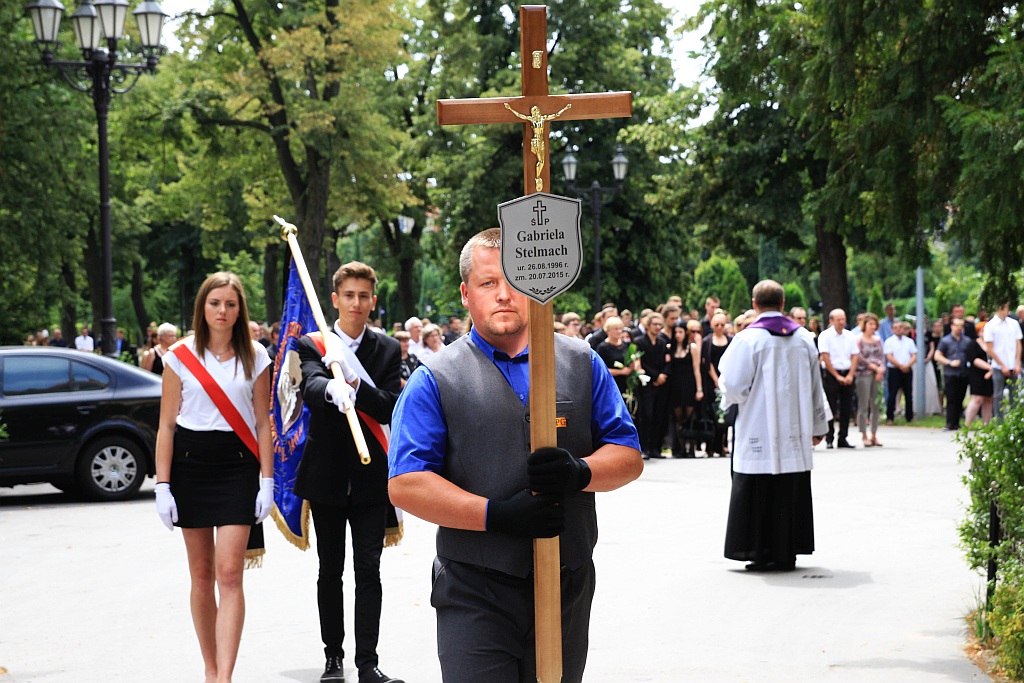 Setki osób uczestniczyło w ostatnim pożegnaniu Gabrysi Stelmach