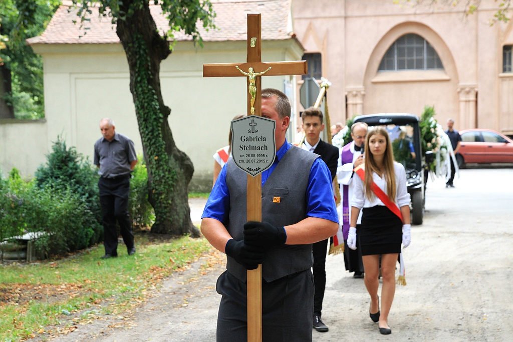 Setki osób uczestniczyło w ostatnim pożegnaniu Gabrysi Stelmach