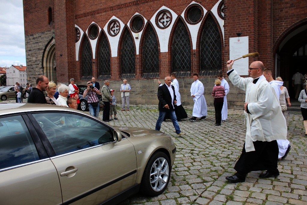 Poświęcili auta w parafii nad Kaczawą
