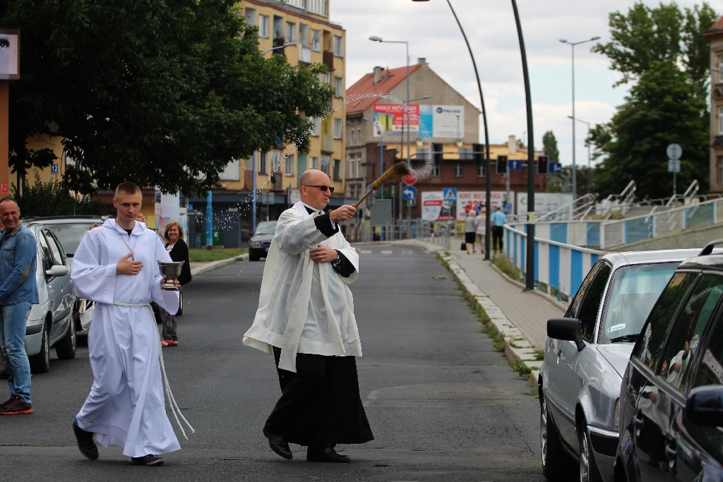 Poświęcili auta w parafii nad Kaczawą
