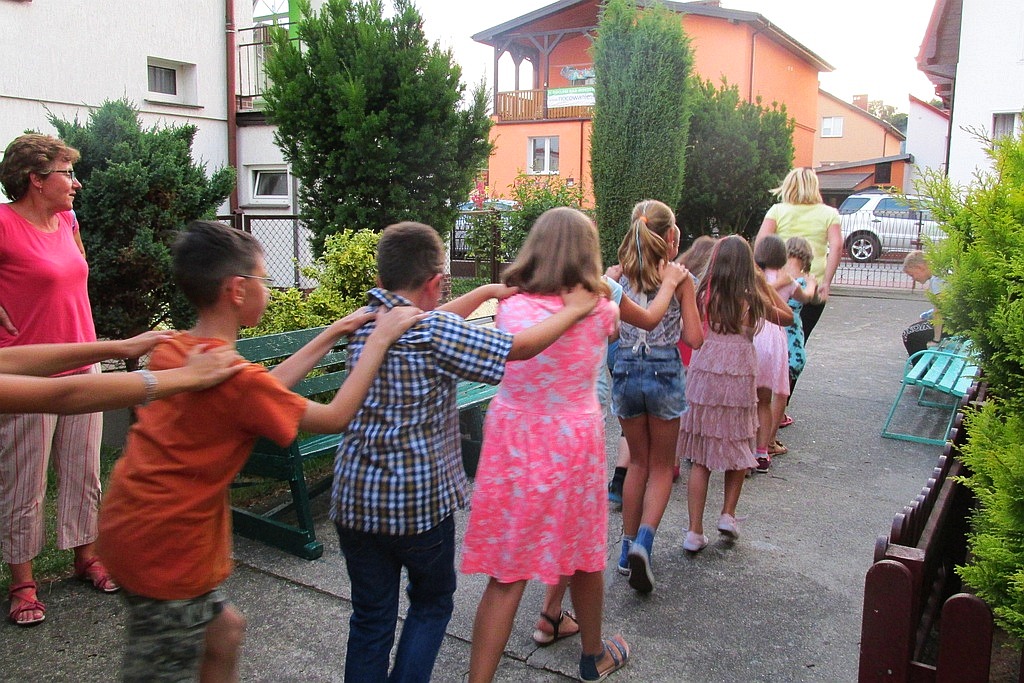 Na kolonii w Darłowie dzieci bawią się wesoło cz. 2