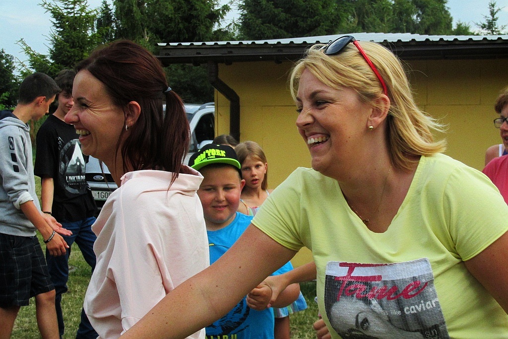 Na kolonii w Darłowie dzieci bawią się wesoło