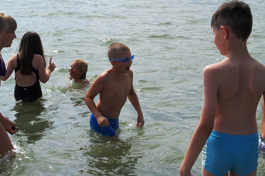 Na kolonii w Darłowie dzieci bawią się wesoło