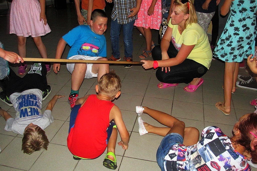 Na kolonii w Darłowie dzieci bawią się wesoło cz. 2