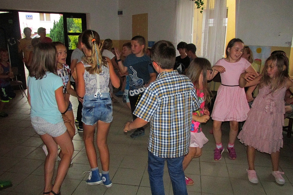 Na kolonii w Darłowie dzieci bawią się wesoło cz. 2