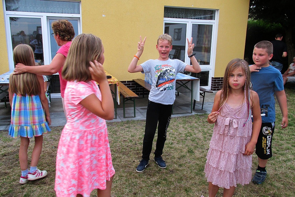 Na kolonii w Darłowie dzieci bawią się wesoło