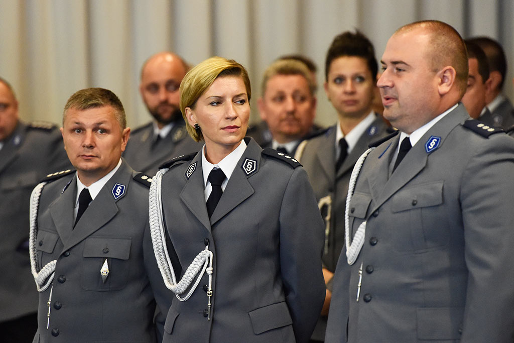Świętowała policja. Były awanse i odznaczenia