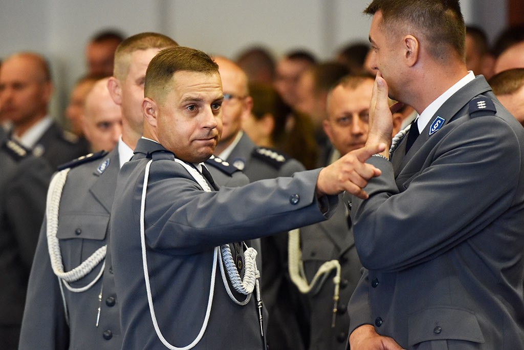 Świętowała policja. Były awanse i odznaczenia