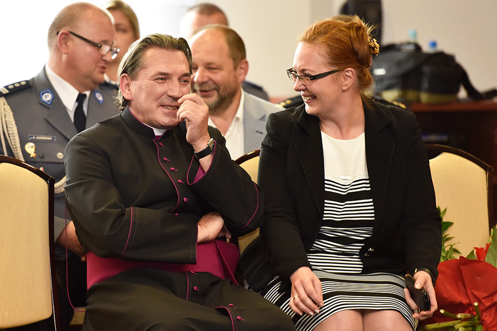 Świętowała policja. Były awanse i odznaczenia