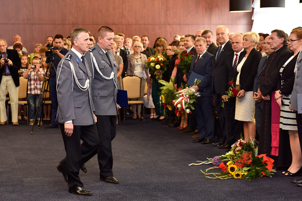 Świętowała policja. Były awanse i odznaczenia