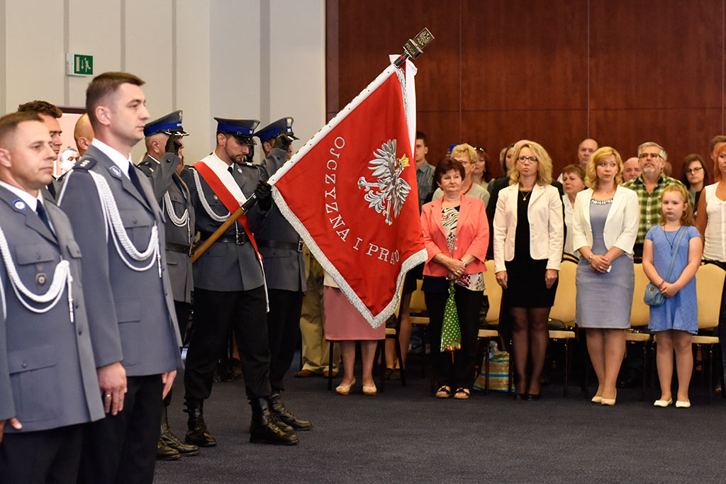 Świętowała policja. Były awanse i odznaczenia