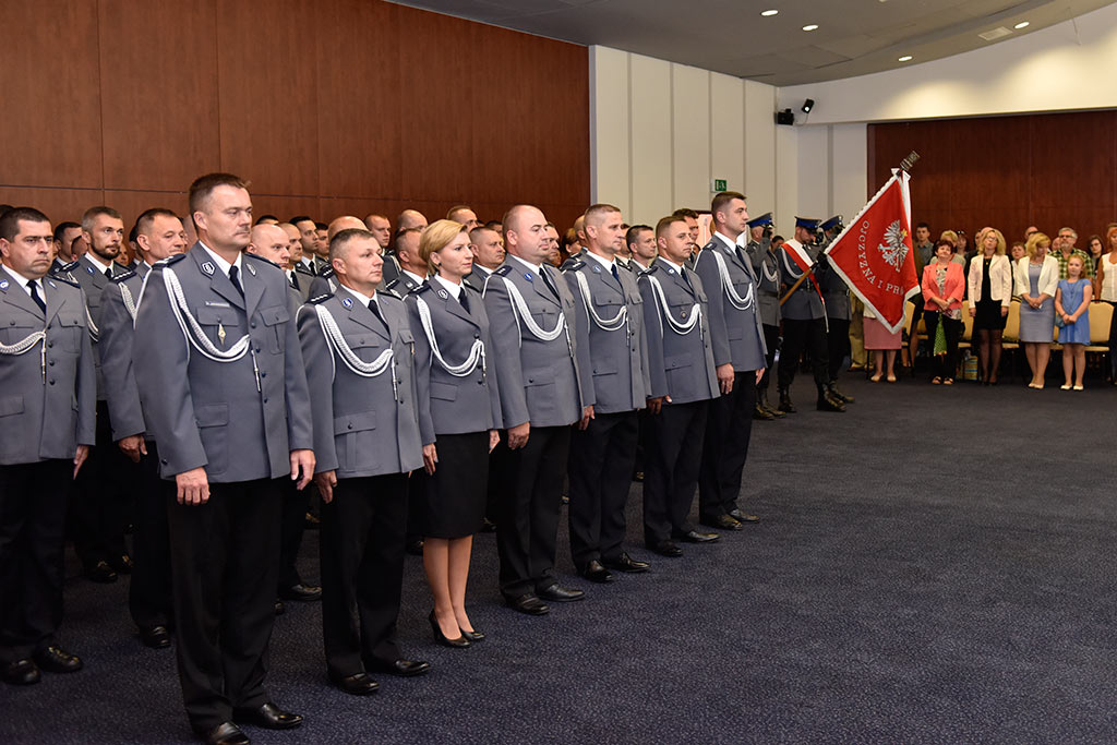 Świętowała policja. Były awanse i odznaczenia