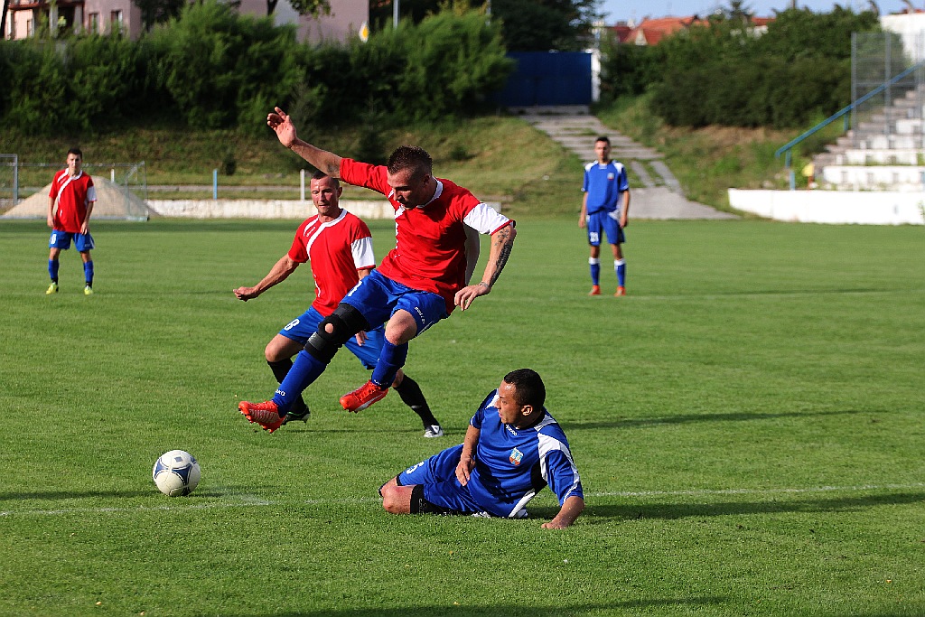 Konfeks lepszy od czwartoligowca