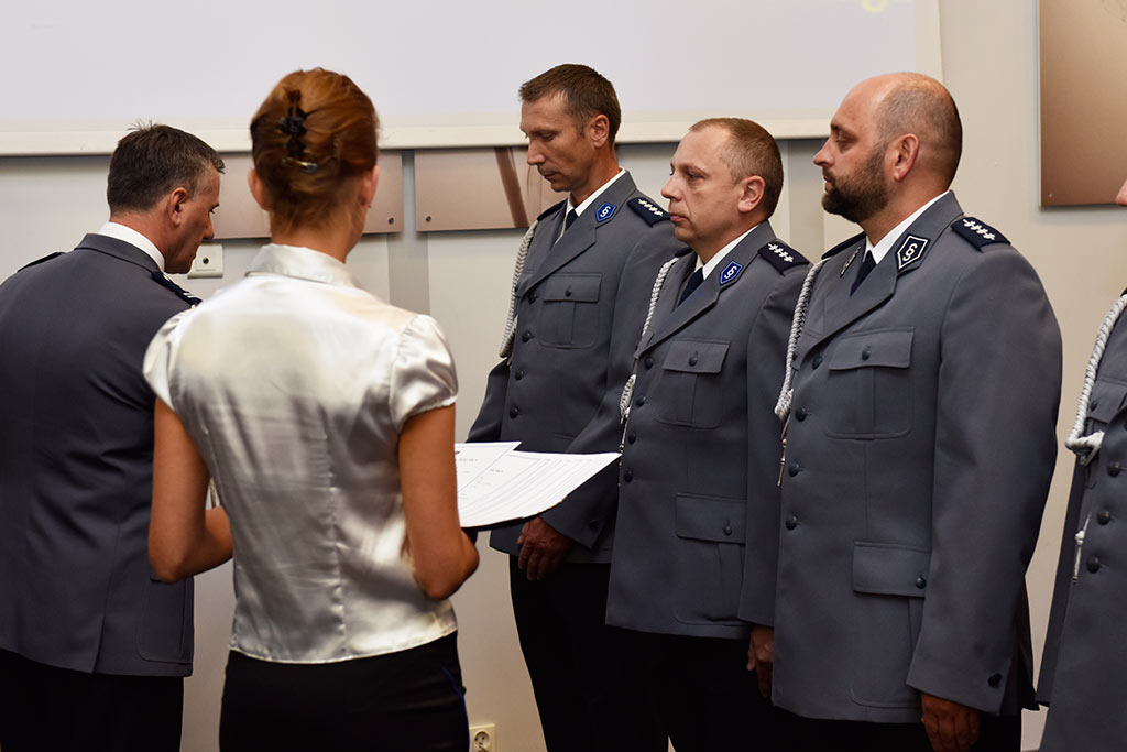 Świętowała policja. Były awanse i odznaczenia