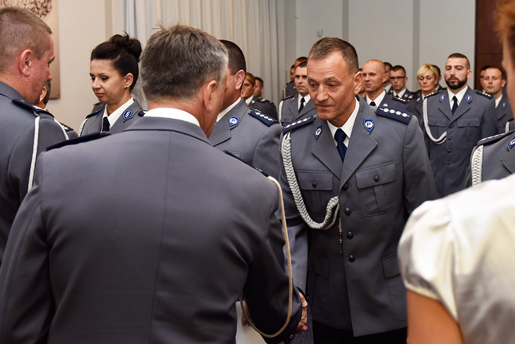 Świętowała policja. Były awanse i odznaczenia