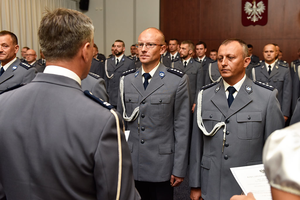 Świętowała policja. Były awanse i odznaczenia