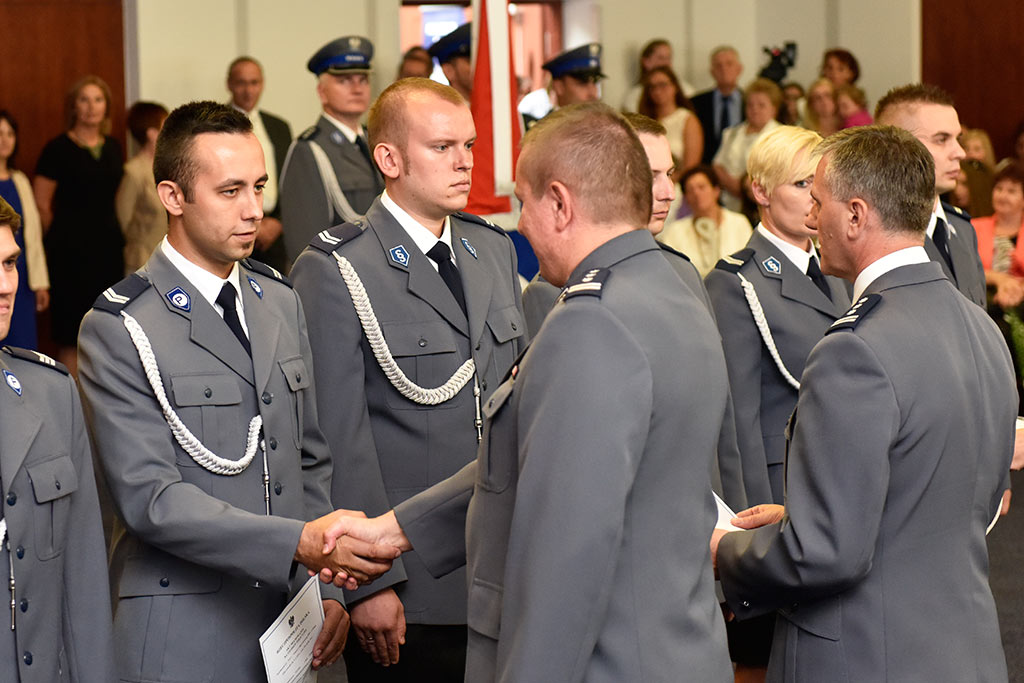 Świętowała policja. Były awanse i odznaczenia