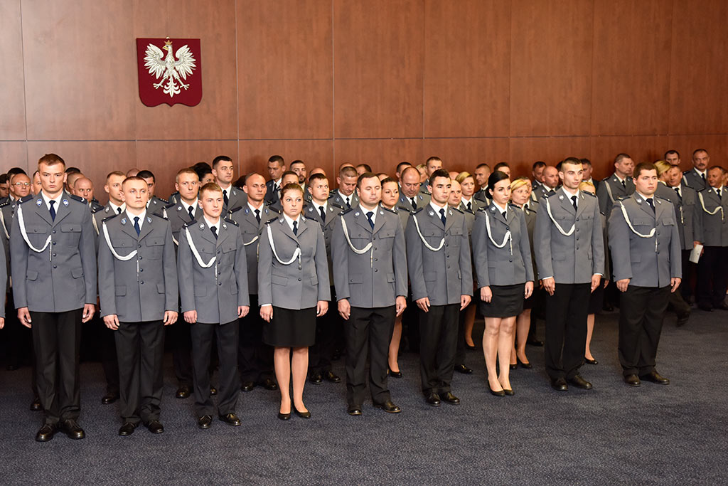Świętowała policja. Były awanse i odznaczenia