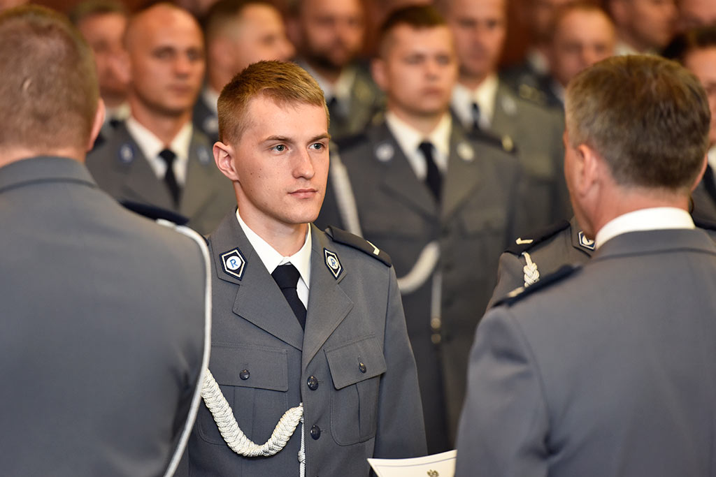 Świętowała policja. Były awanse i odznaczenia