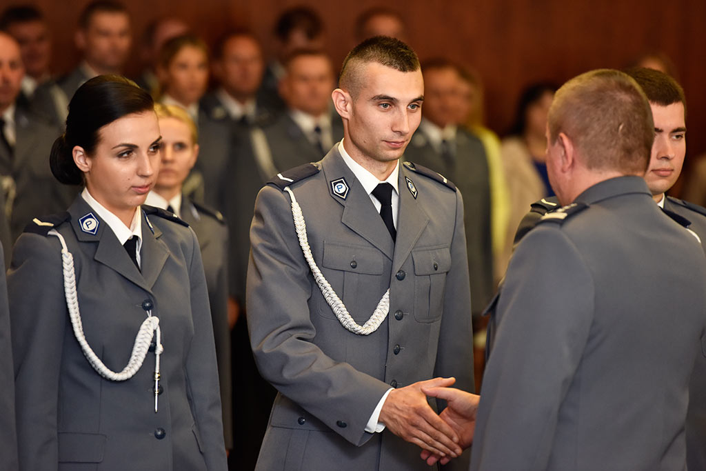 Świętowała policja. Były awanse i odznaczenia