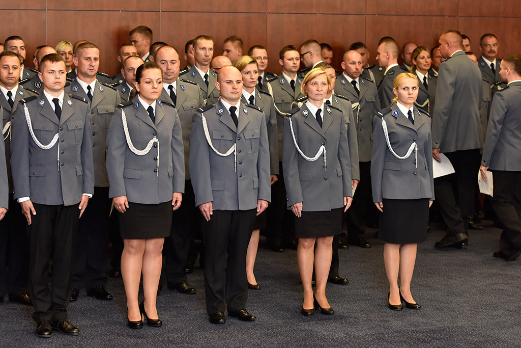 Świętowała policja. Były awanse i odznaczenia