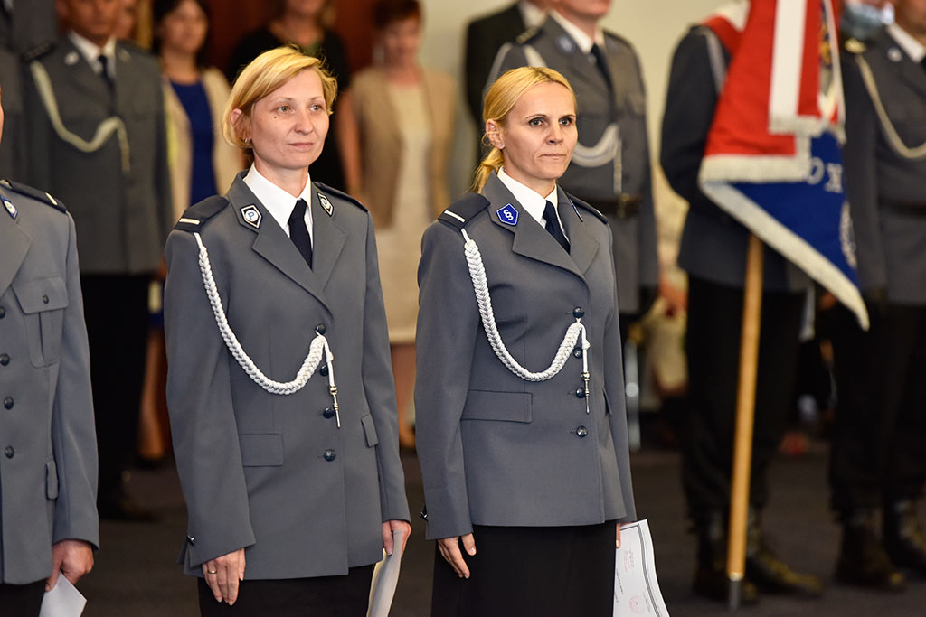 Świętowała policja. Były awanse i odznaczenia