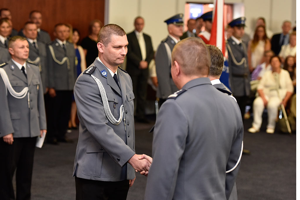 Świętowała policja. Były awanse i odznaczenia