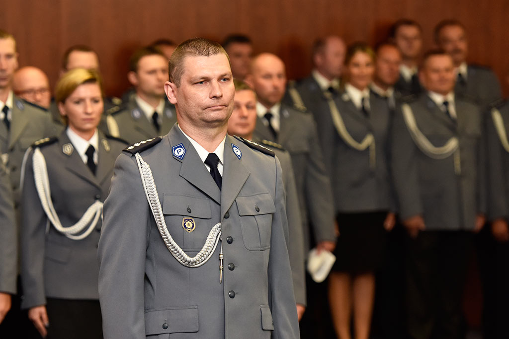 Świętowała policja. Były awanse i odznaczenia