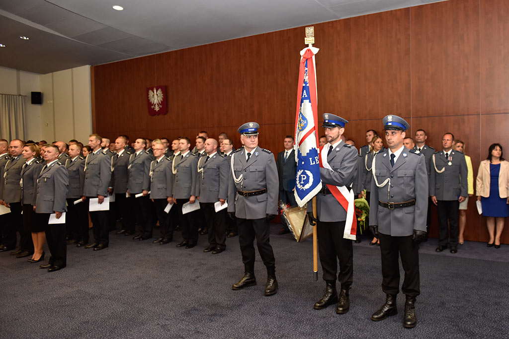 Świętowała policja. Były awanse i odznaczenia