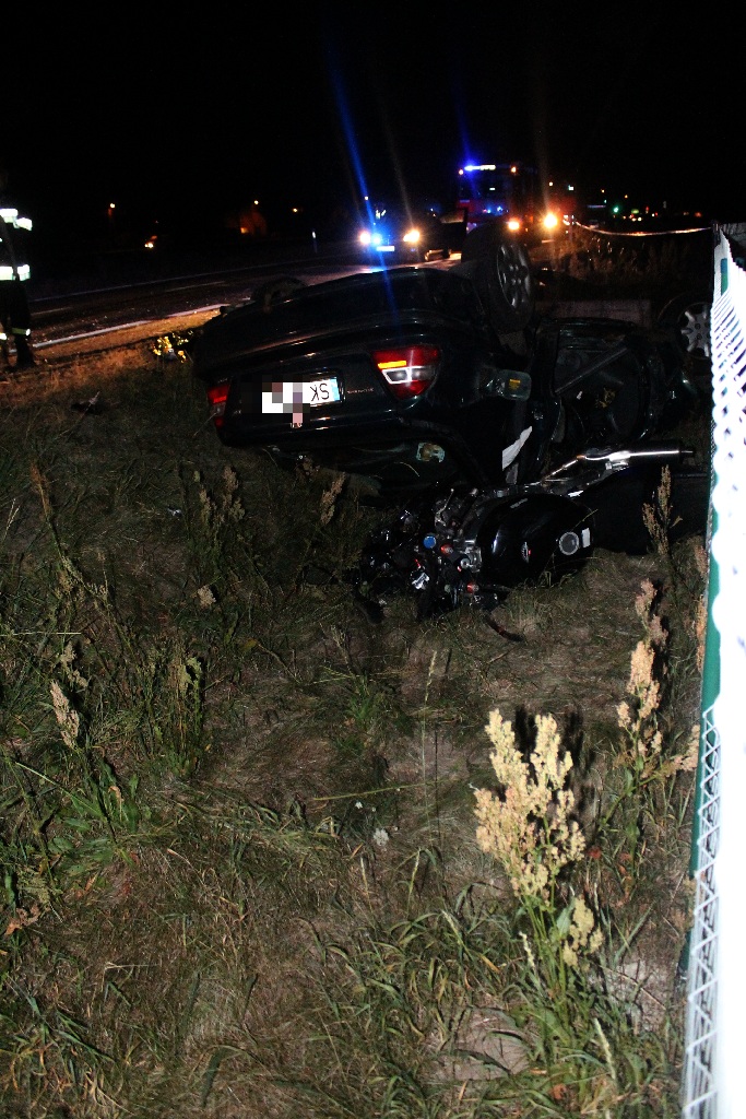 Tragiczny wypadek w Prochowicach. Dwie osoby nie żyją