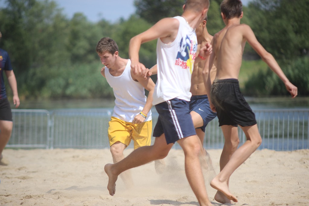Na Kormoranie grali w plażową piłkę nożną