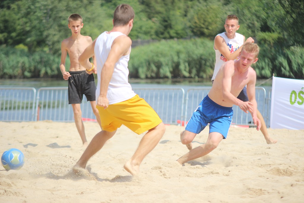 Na Kormoranie grali w plażową piłkę nożną
